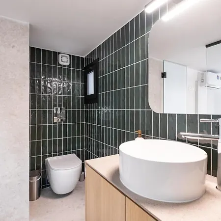 Apartament Nilea Court I